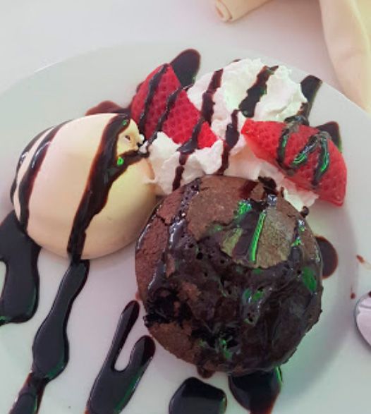 Mesón del Puerto poste con helado 2